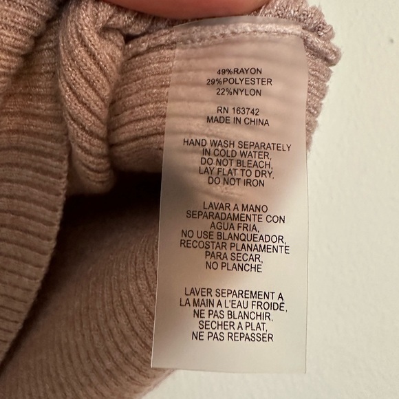 Women's Ribbed Knit Top - Picture 3 of 3